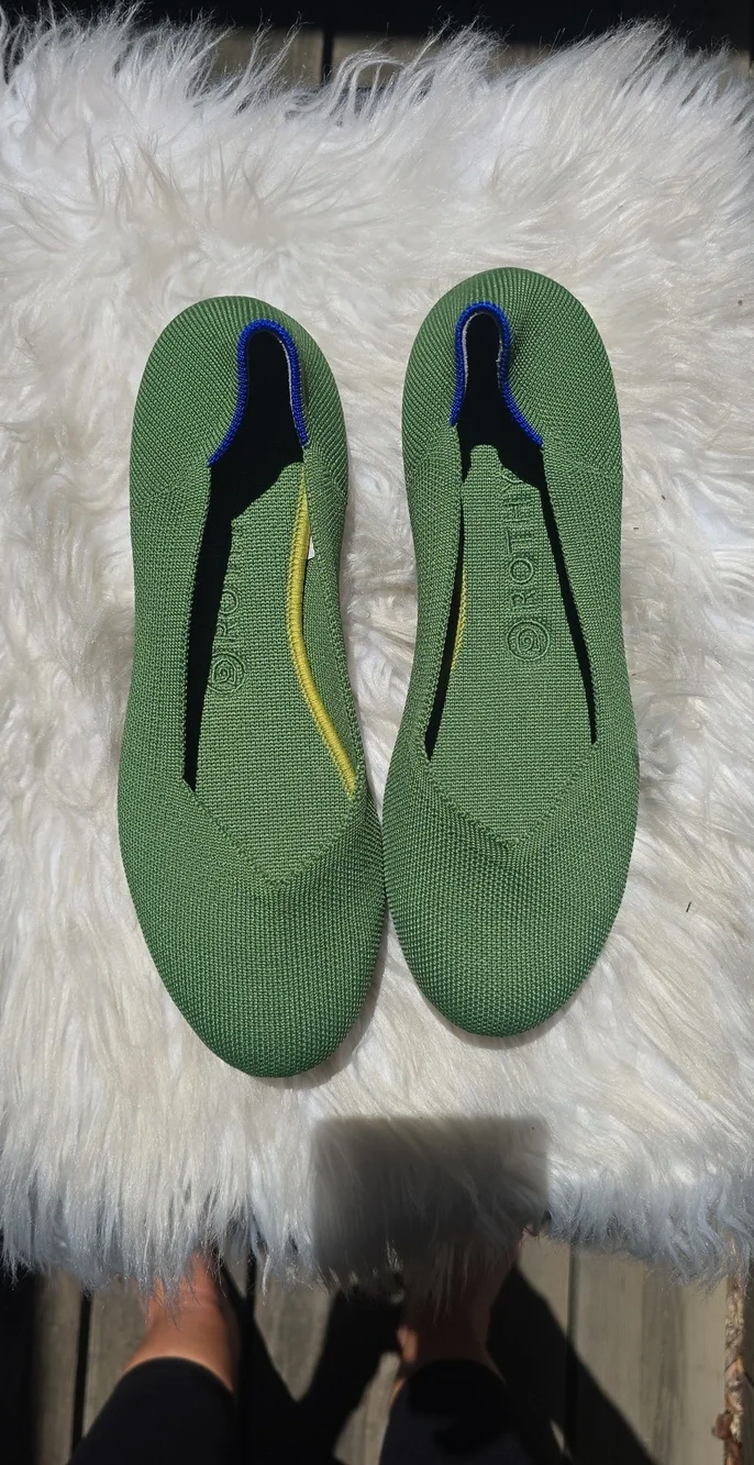 Rothy's classic round toe green 9